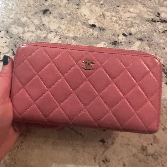 Authentic Chanel Pink Quilted CC Zip Around Wallet - Picture 1 of 15